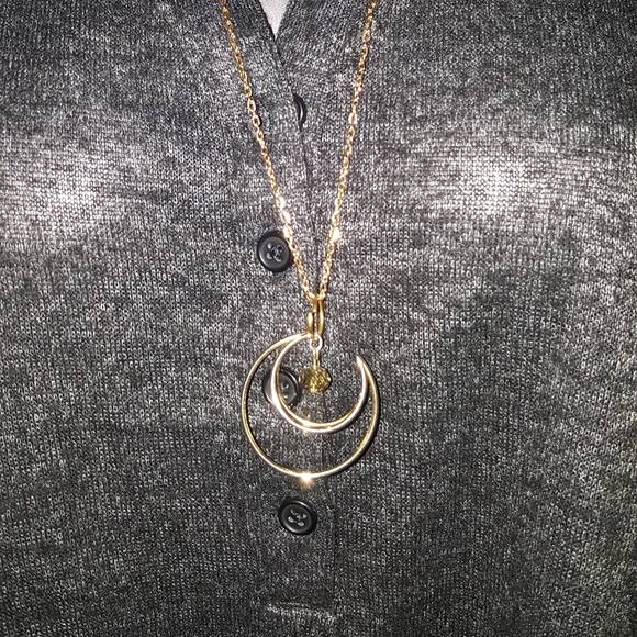 Necklace - Picture 1 of 2